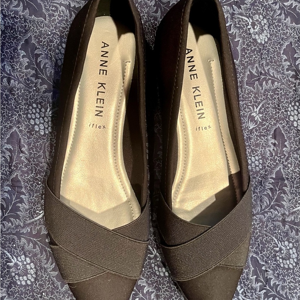 Anne Klein Women's Black Flats